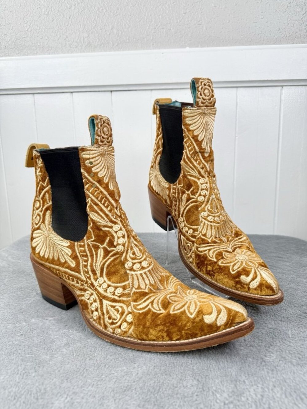 Lenni the Label x Pskaufman Velvet Embroidered Boots Sz 10 B Rust Gold Western